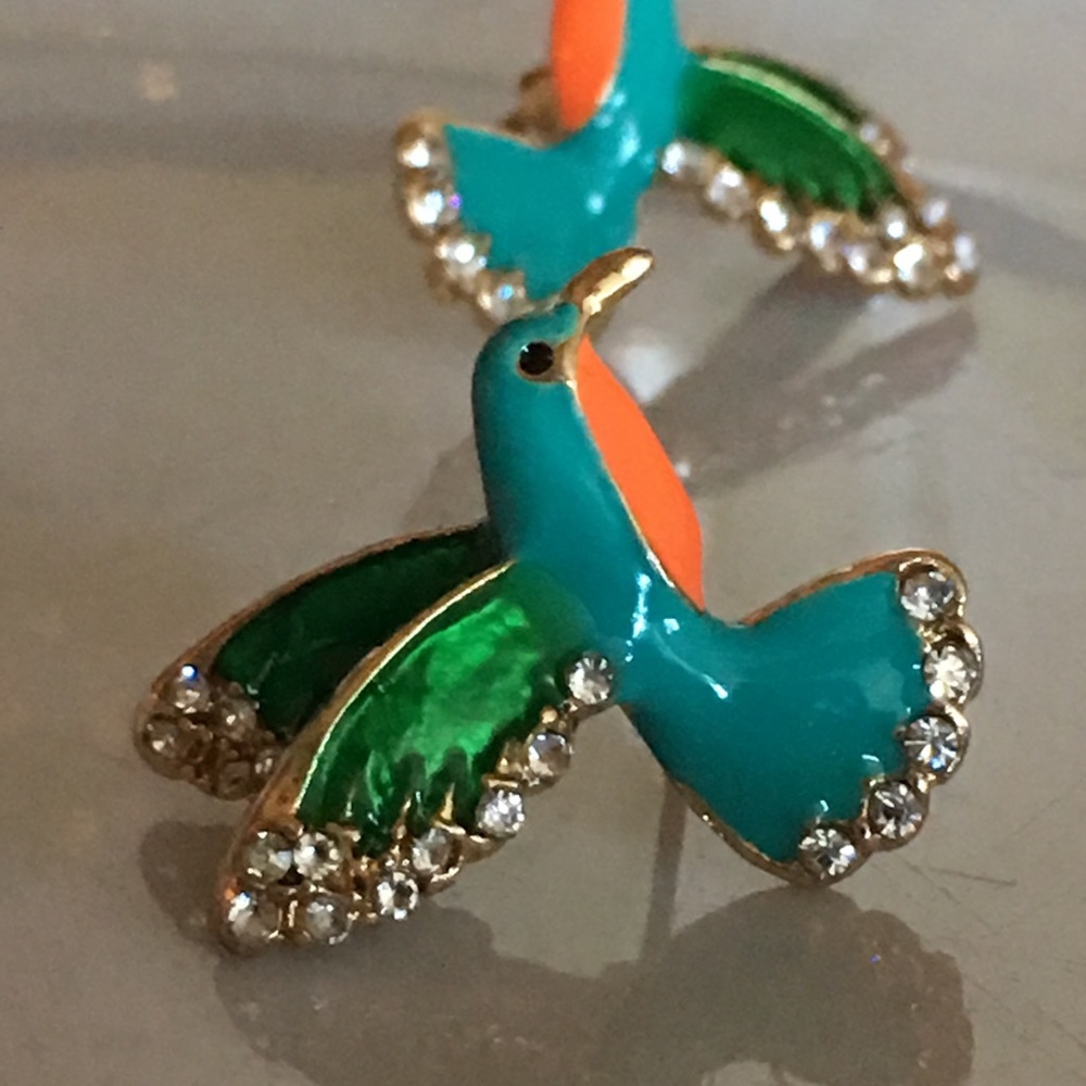 Enamel hummingbirds
